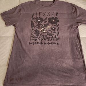 LOT OF 4 LOVE IN FAITH Graphic T-Shirts - LOT OF 4